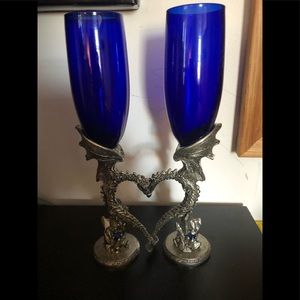 Absolutely beautiful Blue Champagne Dragon Glasses